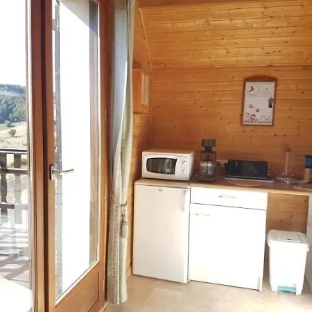 Chalet Besse-et-saint-anastaise, 4 Pieces, 8 Personnes - Fr-1-395-5 * Besse-et-Saint-Anastaise
