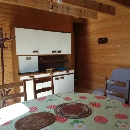 Chalet Besse-et-saint-anastaise, 4 Pieces, 8 Personnes - Fr-1-395-5