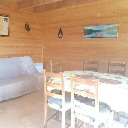Chalet Besse-et-saint-anastaise, 4 Pieces, 8 Personnes - Fr-1-395-5 * Besse-et-Saint-Anastaise