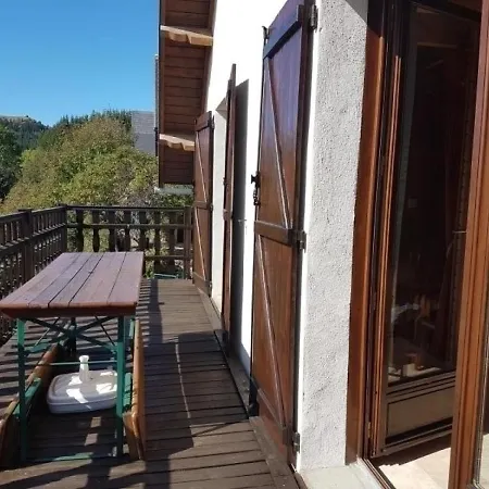 Chalet Besse-et-saint-anastaise, 4 Pieces, 8 Personnes - Fr-1-395-5 Besse-et-Saint-Anastaise